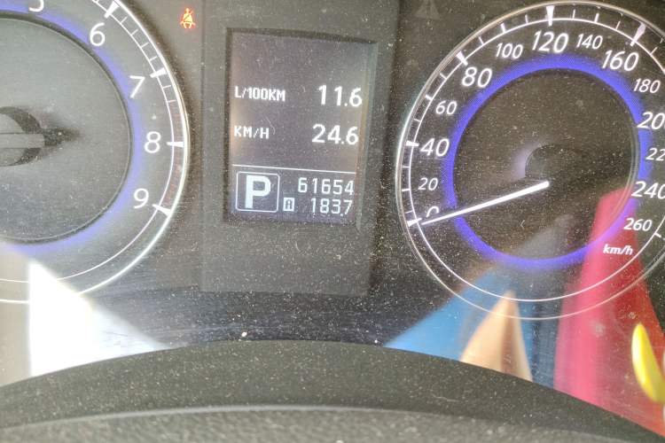 Used Infiniti QX50 2013 2.5L Two-Wheel-Drive Elegant Edition Odometer Close Up