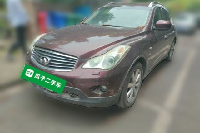 Used Infiniti QX50 2013 2.5L Two-Wheel-Drive Zunya Edition