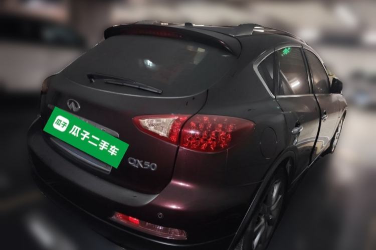 Used Infiniti QX50 2013 2.5L Two-Wheel-Drive Elegant Edition Rear Right 45 Deg