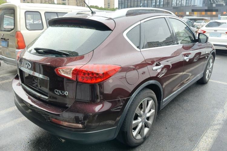 Used Infiniti QX50 2013 2.5L Two-Wheel-Drive Elegant Edition Rear Right 45 Deg