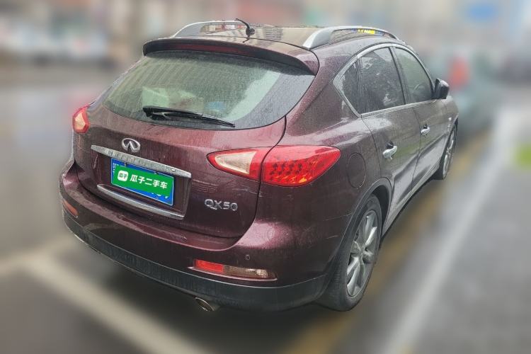 Used Infiniti QX50 2013 2.5L Two-Wheel-Drive Elegant Edition Rear Right 45 Deg