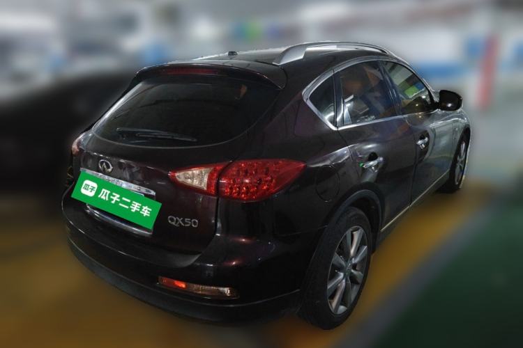 Used Infiniti QX50 2013 2.5L Two-Wheel-Drive Elegant Edition Rear Right 45 Deg