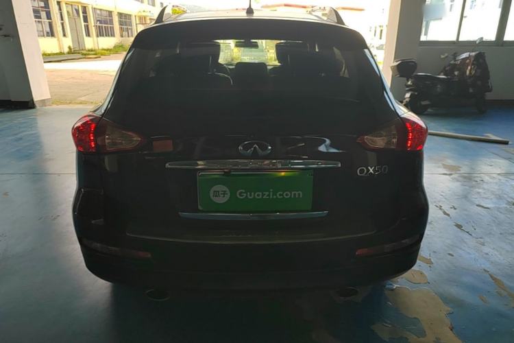 Used Infiniti QX50 2013 2.5L Two-Wheel-Drive Elegant Edition Rear