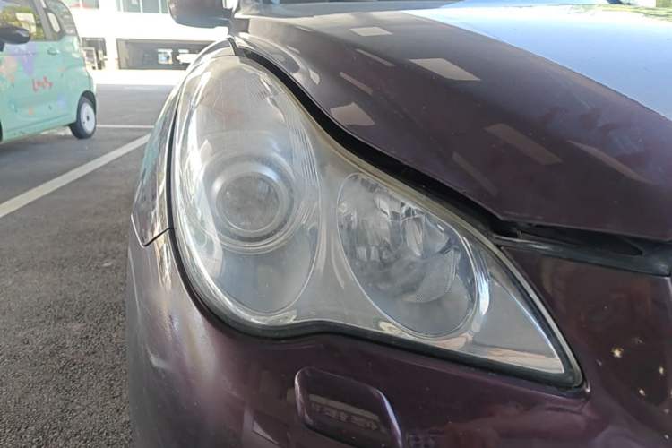 Used Infiniti QX50 2013 2.5L Two-Wheel-Drive Elegant Edition Right Front Headlight