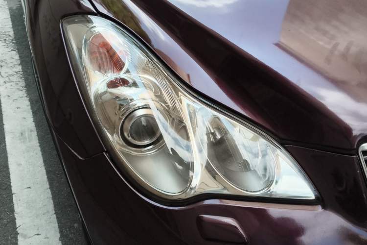 Used Infiniti QX50 2013 2.5L Two-Wheel-Drive Zunya Edition Right Front Headlight