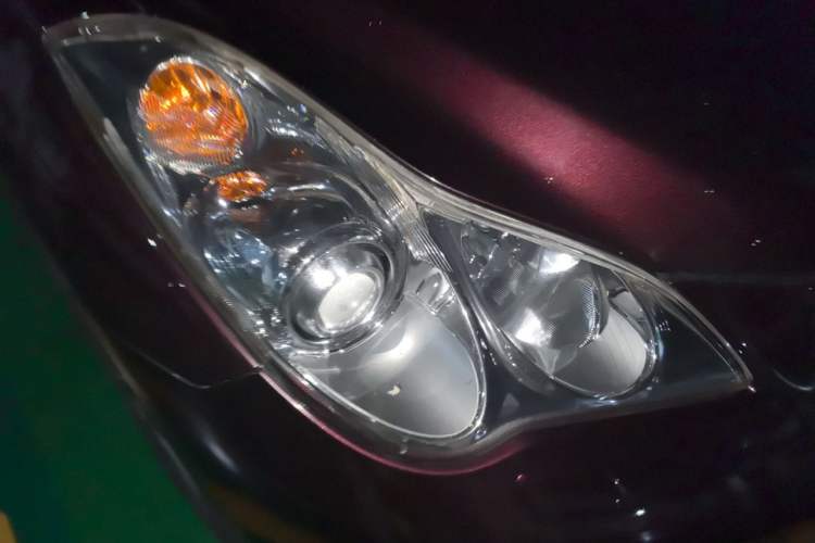 Used Infiniti QX50 2013 2.5L Two-Wheel-Drive Elegant Edition Right Front Headlight