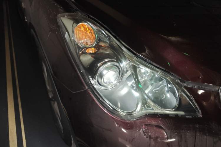 Used Infiniti QX50 2013 2.5L Two-Wheel-Drive Elegant Edition Right Front Headlight