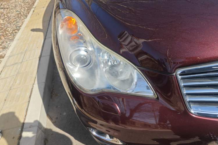 Used Infiniti QX50 2013 2.5L Two-Wheel-Drive Elegant Edition Right Front Headlight