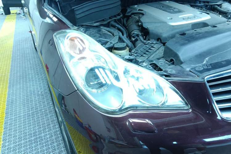 Used Infiniti QX50 2013 2.5L Two-Wheel-Drive Elegant Edition Right Front Headlight