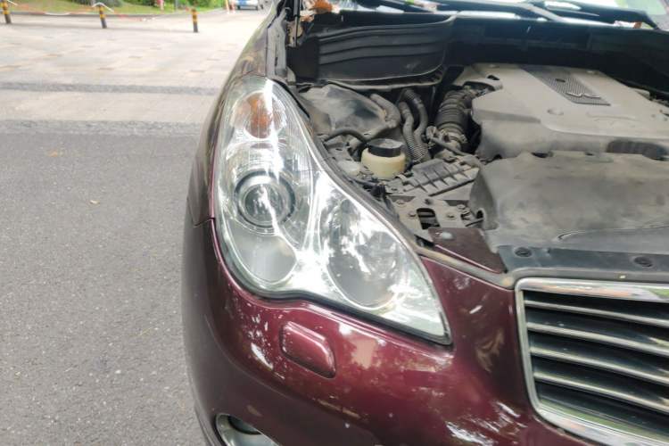 Used Infiniti QX50 2013 2.5L Two-Wheel-Drive Elegant Edition Right Front Headlight