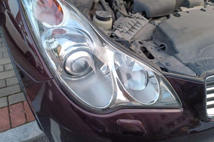 Used Infiniti QX50 2013 2.5L Two-Wheel-Drive Elegant Edition Right Front Headlight