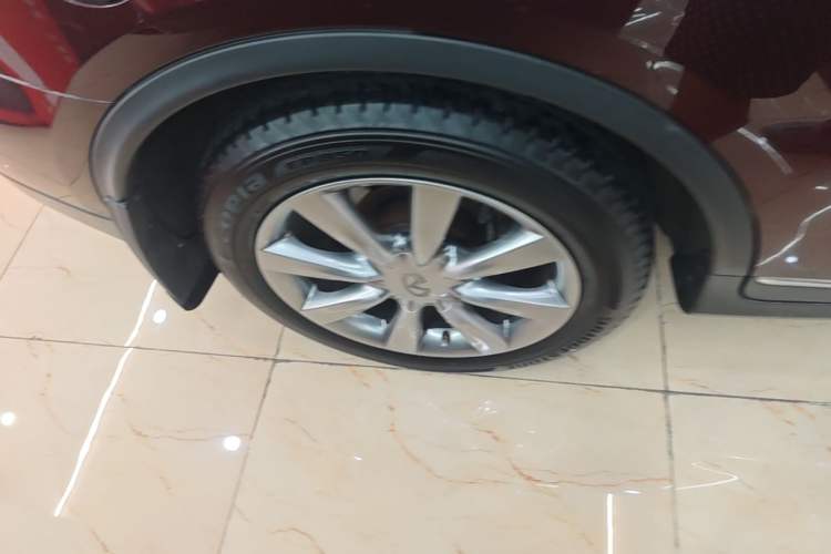 Used Infiniti QX50 2013 2.5L 4x4 Elegant Edition Right Rear Wheel Hub