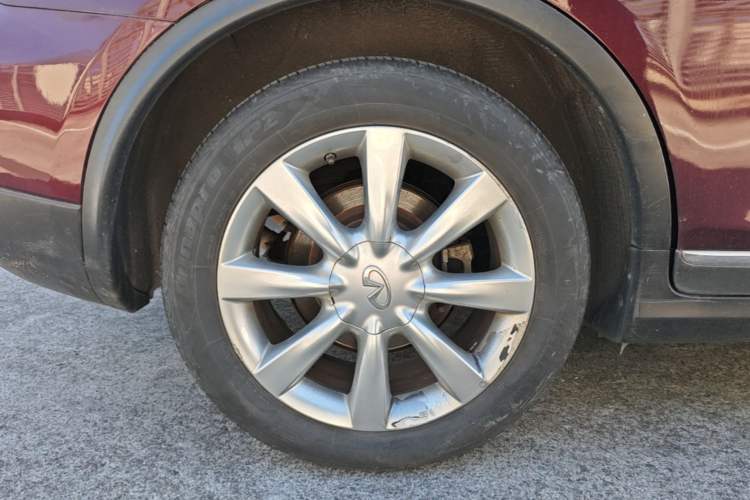 Used Infiniti QX50 2013 2.5L Two-Wheel-Drive Elegant Edition Right Rear Wheel Hub