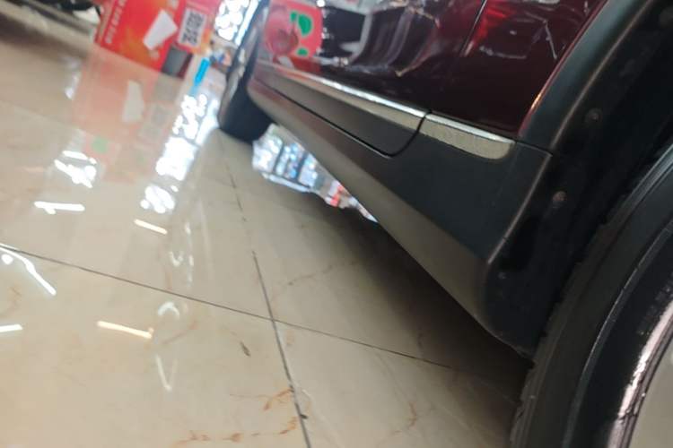 Used Infiniti QX50 2013 2.5L 4x4 Elegant Edition Right Side Sill