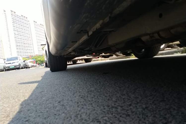 Used Infiniti QX50 2013 2.5L Two-Wheel-Drive Elegant Edition Right Side Sill