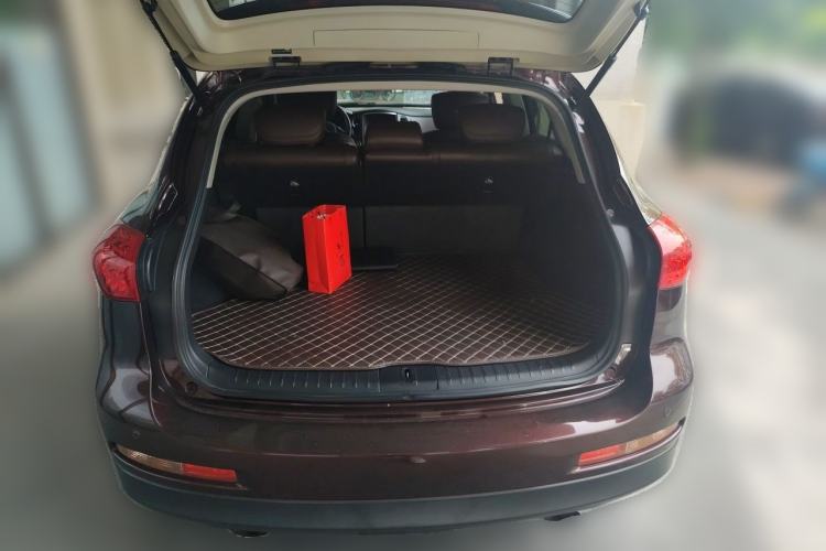 Used Infiniti QX50 2013 2.5L 4x4 Elegant Edition Trunk