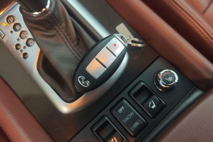 Used Infiniti QX50 2013 2.5L 4x4 Elegant Edition Vehicle Key
