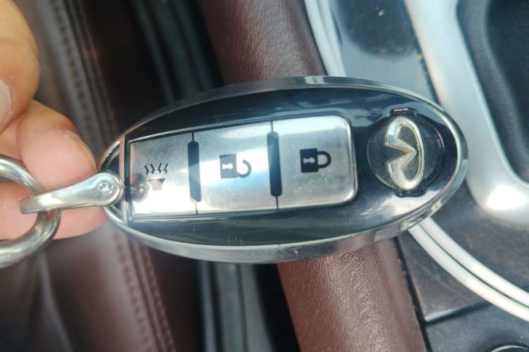 Used Infiniti QX50 2013 2.5L Two-Wheel-Drive Elegant Edition Vehicle Key
