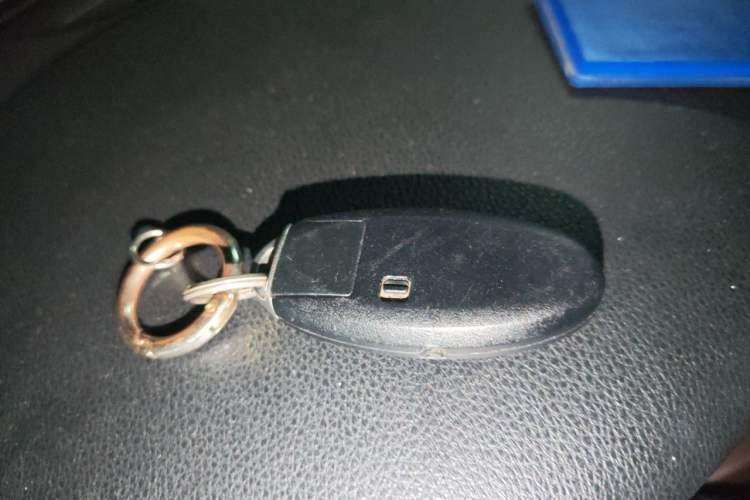 Used Infiniti QX50 2013 2.5L Two-Wheel-Drive Zunya Edition Vehicle Key