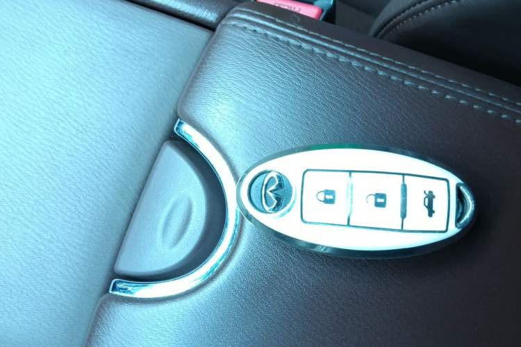 Used Infiniti QX50 2013 2.5L Two-Wheel-Drive Elegant Edition Vehicle Key
