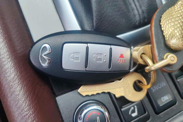 Used Infiniti QX50 2013 2.5L Two-Wheel-Drive Elegant Edition Vehicle Key