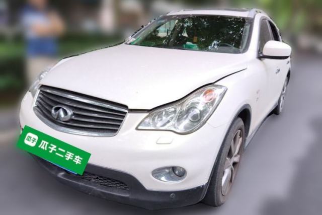 Used Infiniti QX50 2013 2.5L Two-Wheel-Drive Elegant Edition