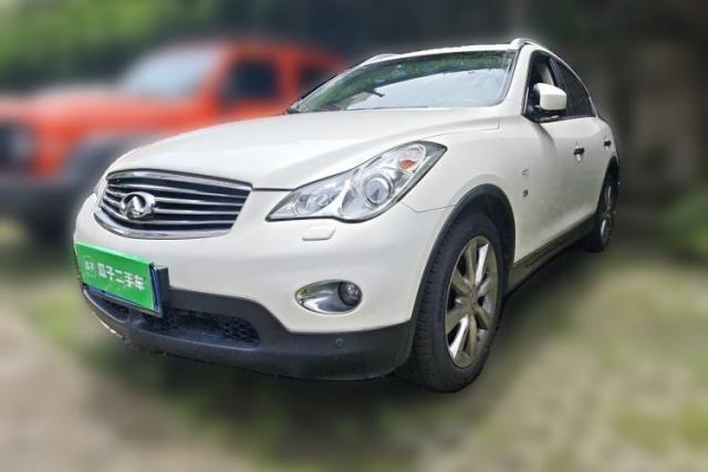 Used Infiniti QX50 2013 2.5L Two-Wheel-Drive Zunya Edition