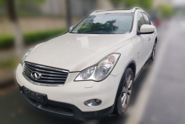 Used Infiniti QX50 2013 2.5L Two-Wheel-Drive Elegant Edition
