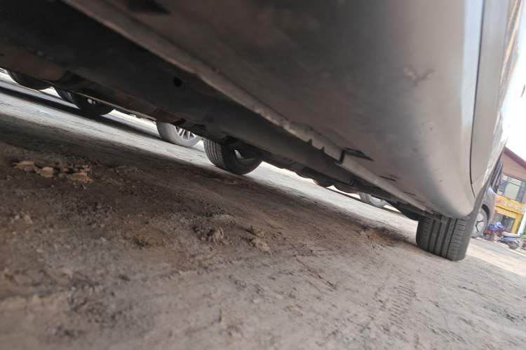 Used Infiniti QX50 2013 2.5L Two-Wheel-Drive Elegant Edition Chassis Front Left