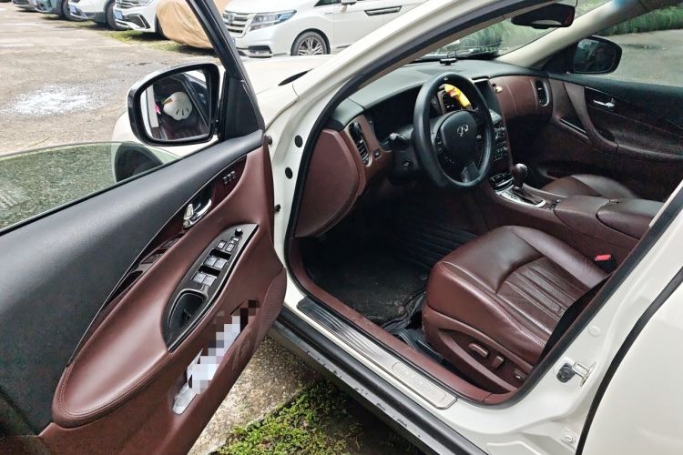 Used Infiniti QX50 2013 2.5L Two-Wheel-Drive Zunya Edition Driver Seat