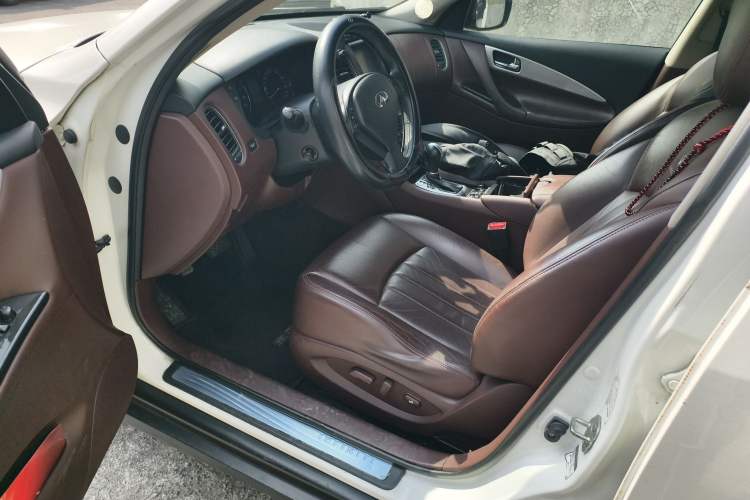 Used Infiniti QX50 2013 2.5L 4x4 Elegant Edition Driver Seat