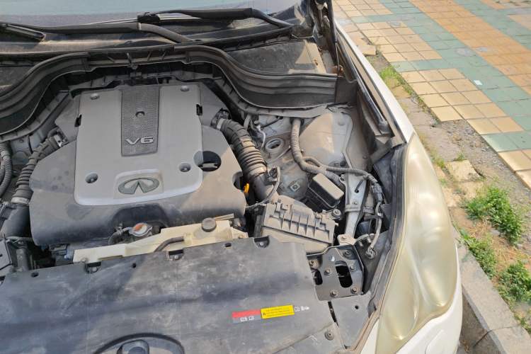 Used Infiniti QX50 2013 2.5L 4x4 Elegant Edition Engine Bay Left