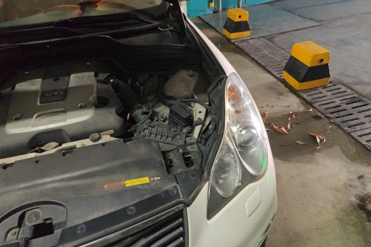Used Infiniti QX50 2013 2.5L Two-Wheel-Drive Elegant Edition Engine Bay Left