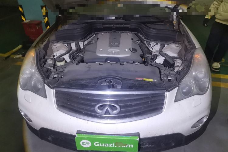 Used Infiniti QX50 2013 2.5L 4x4 Elegant Edition Engine Bay