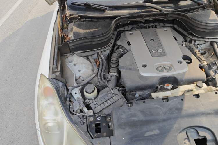 Used Infiniti QX50 2013 2.5L 4x4 Elegant Edition Engine Bay Right