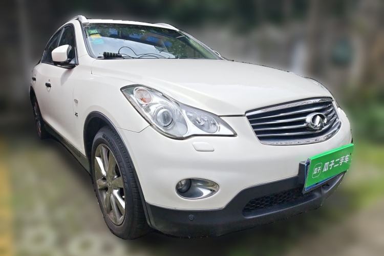 Used Infiniti QX50 2013 2.5L Two-Wheel-Drive Zunya Edition Front Right 45 Deg