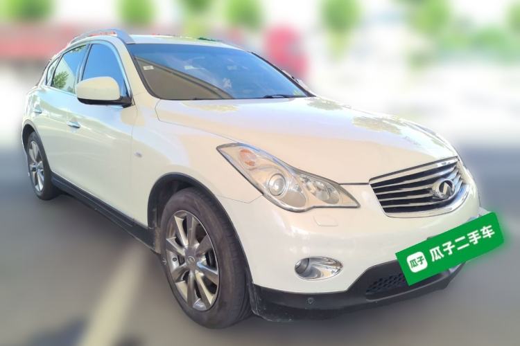Used Infiniti QX50 2013 2.5L Two-Wheel-Drive Zunya Edition Front Right 45 Deg