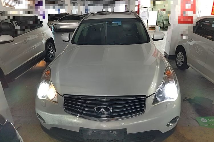 Used Infiniti QX50 2013 2.5L Two-Wheel-Drive Zunya Edition Front