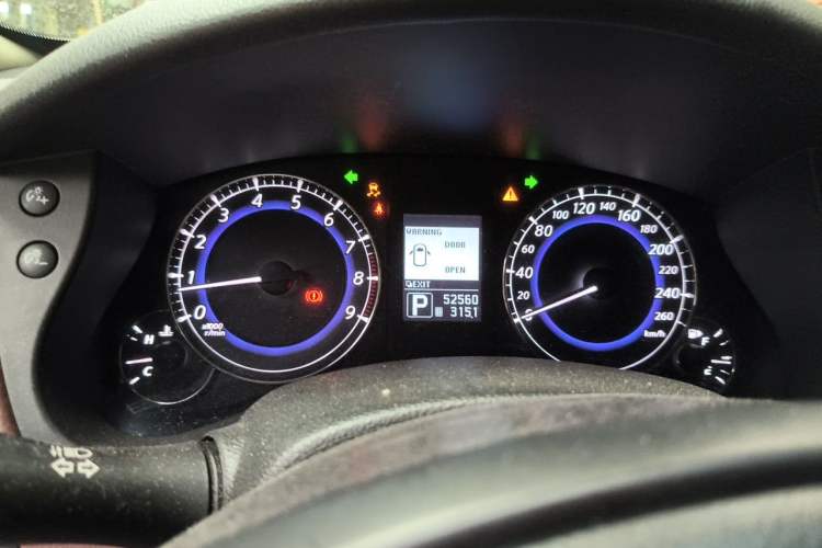 Used Infiniti QX50 2013 2.5L Two-Wheel-Drive Elegant Edition Instrument Cluster