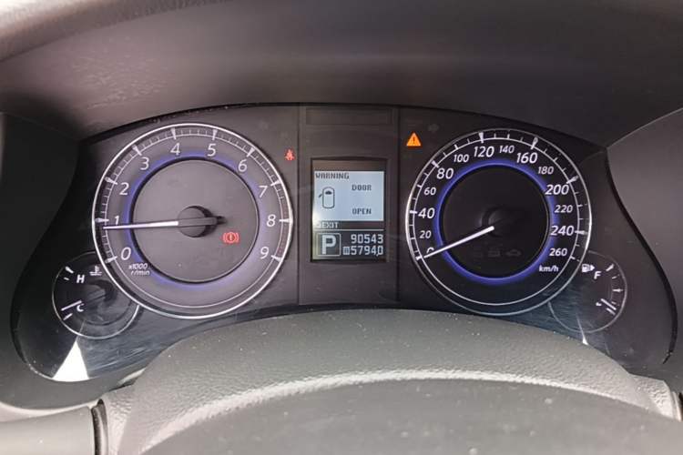 Used Infiniti QX50 2013 2.5L Two-Wheel-Drive Elegant Edition Instrument Cluster