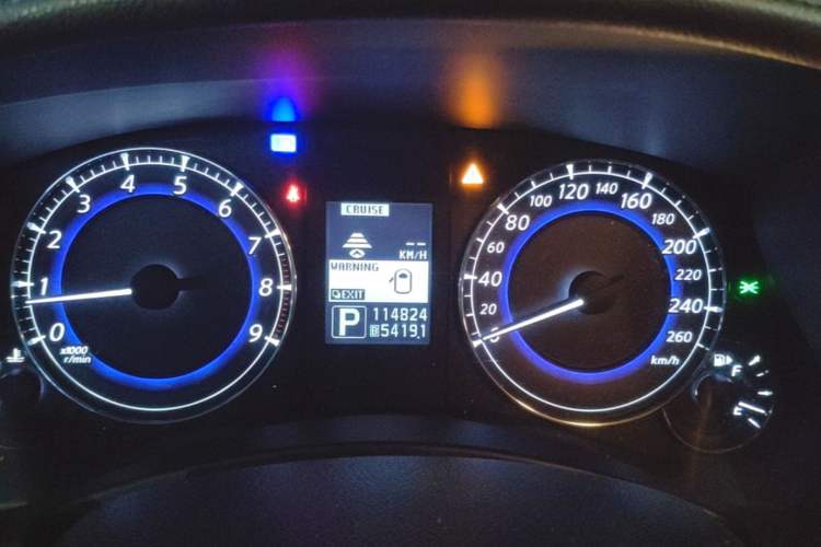 Used Infiniti QX50 2013 2.5L Two-Wheel-Drive Zunya Edition Instrument Cluster