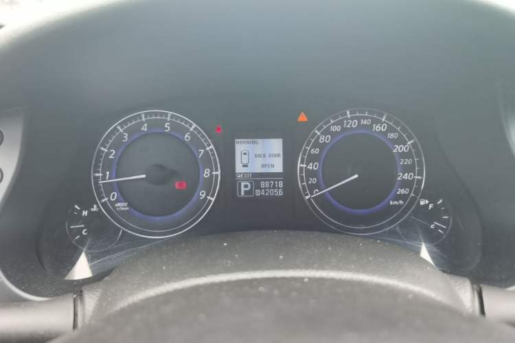 Used Infiniti QX50 2013 2.5L Two-Wheel-Drive Elegant Edition Instrument Cluster