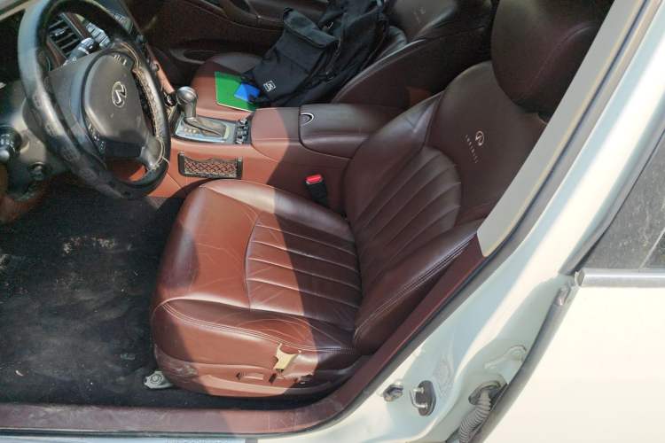 Used Infiniti QX50 2013 2.5L 4x4 Elegant Edition Left Front Seat