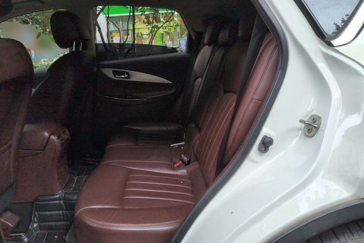 Used Infiniti QX50 2013 2.5L Two-Wheel-Drive Elegant Edition Left Rear Seat