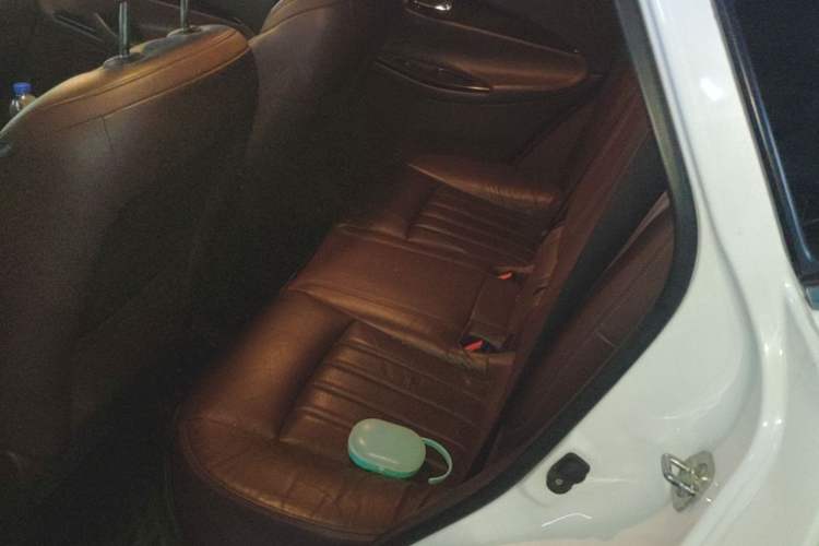 Used Infiniti QX50 2013 2.5L Two-Wheel-Drive Zunya Edition Left Rear Seat