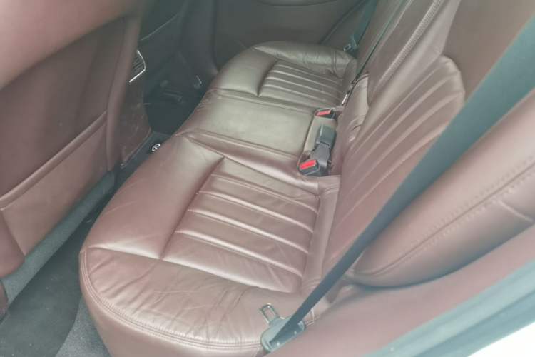 Used Infiniti QX50 2013 2.5L Two-Wheel-Drive Elegant Edition Left Rear Seat