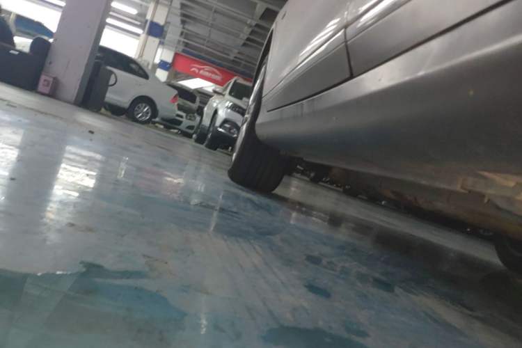 Used Infiniti QX50 2013 2.5L Two-Wheel-Drive Zunya Edition Left Side Sill
