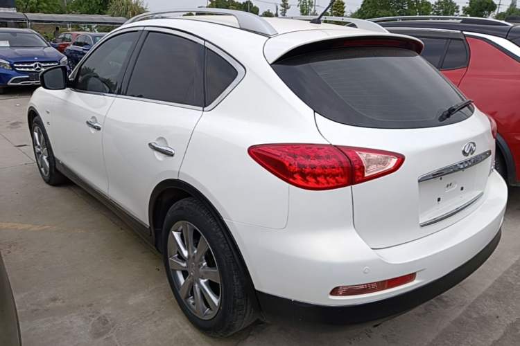 Used Infiniti QX50 2013 2.5L Two-Wheel-Drive Elegant Edition Rear Left 45 Deg