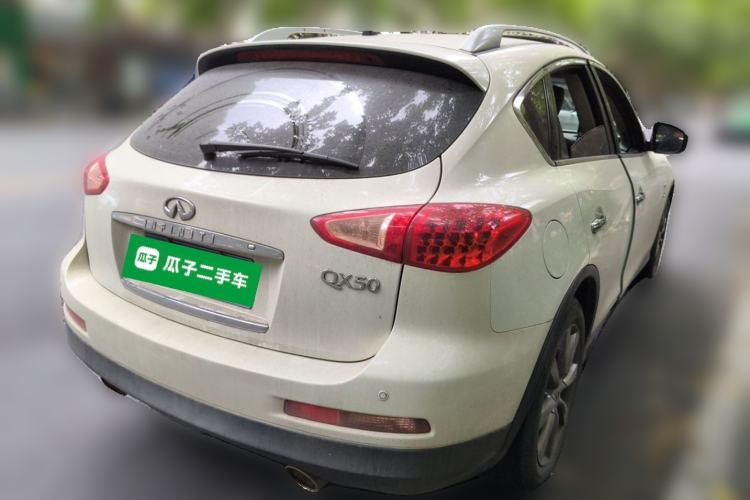 Used Infiniti QX50 2013 2.5L Two-Wheel-Drive Elegant Edition Rear Right 45 Deg
