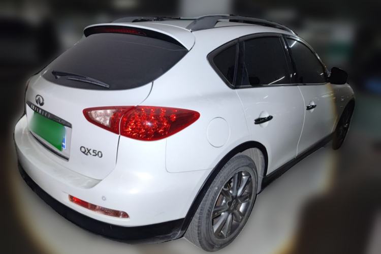 Used Infiniti QX50 2013 2.5L Two-Wheel-Drive Elegant Edition Rear Right 45 Deg
